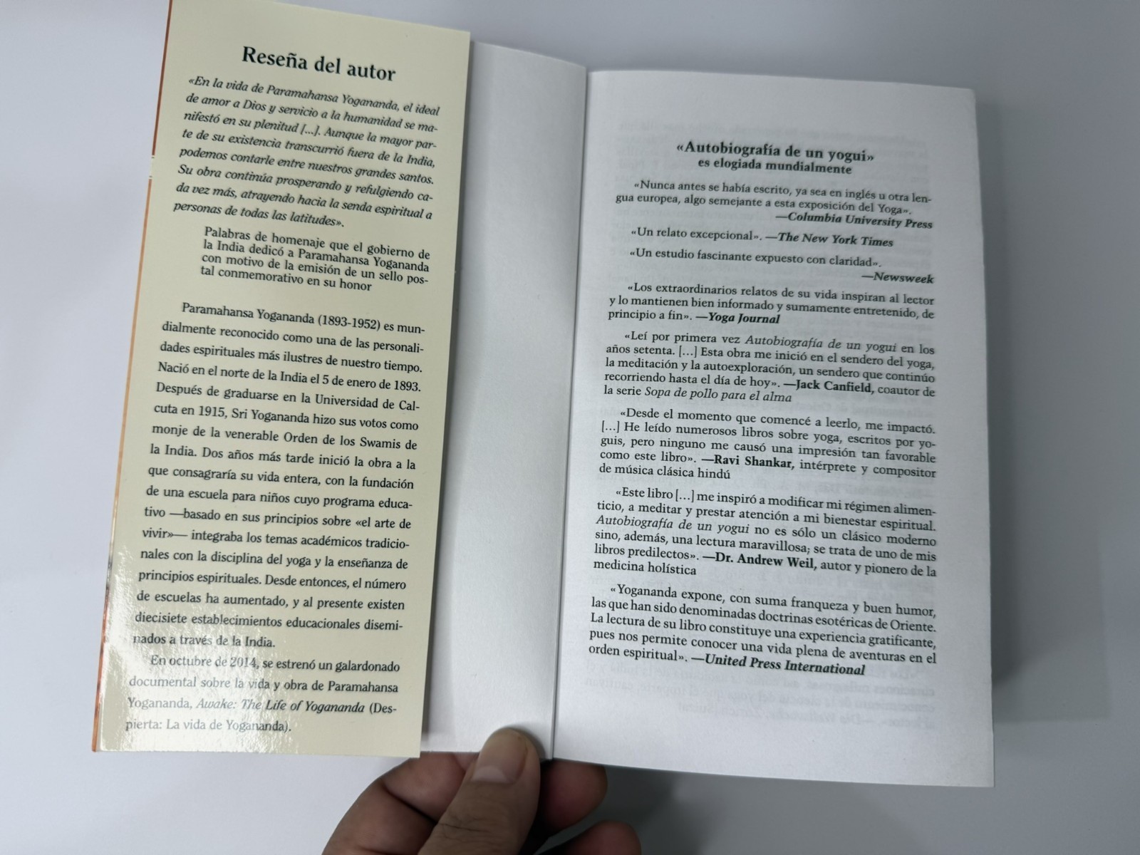 Autobiografía de un Yogui by Paramahansa Yogananda 2024 Spanish Paperback