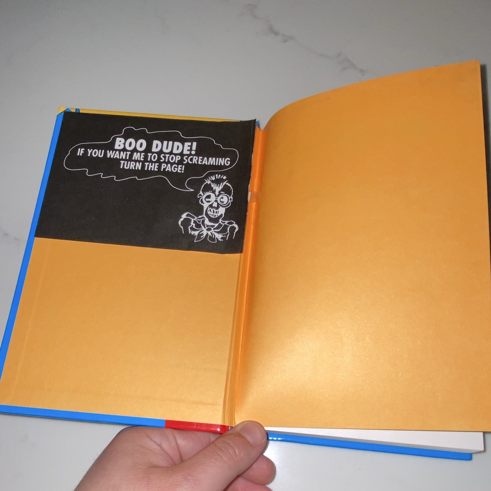 Signed R.L. Stine Goosebumps Monster Edition 1 (1995) – Signature on Front Cover