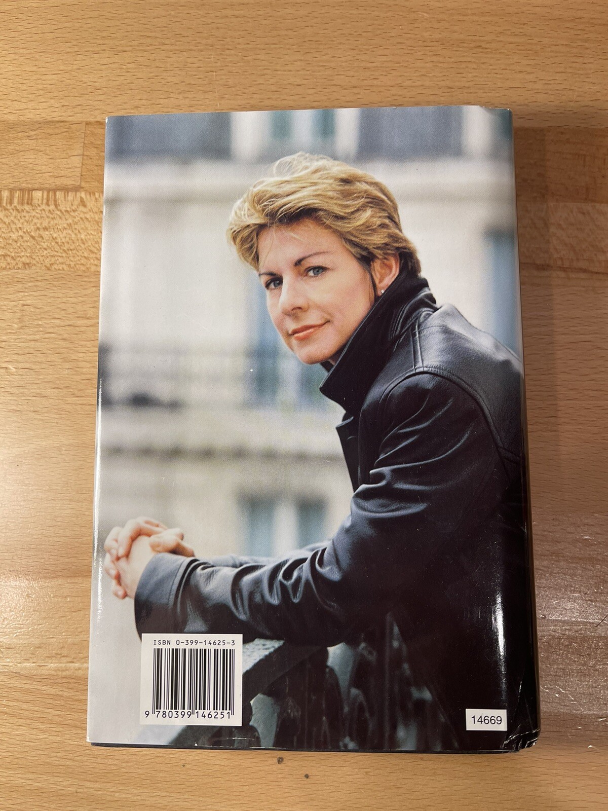 Kay Scarpetta Ser.: The Last Precinct by Patricia Cornwell (2000, Hardcover)