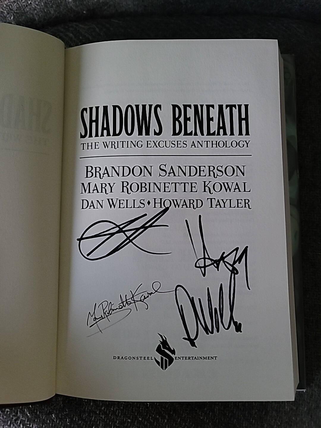 SIGNED X8 Shadows Beneath: Writing Excuses Anthology 1st/2nd Brandon Sanderson