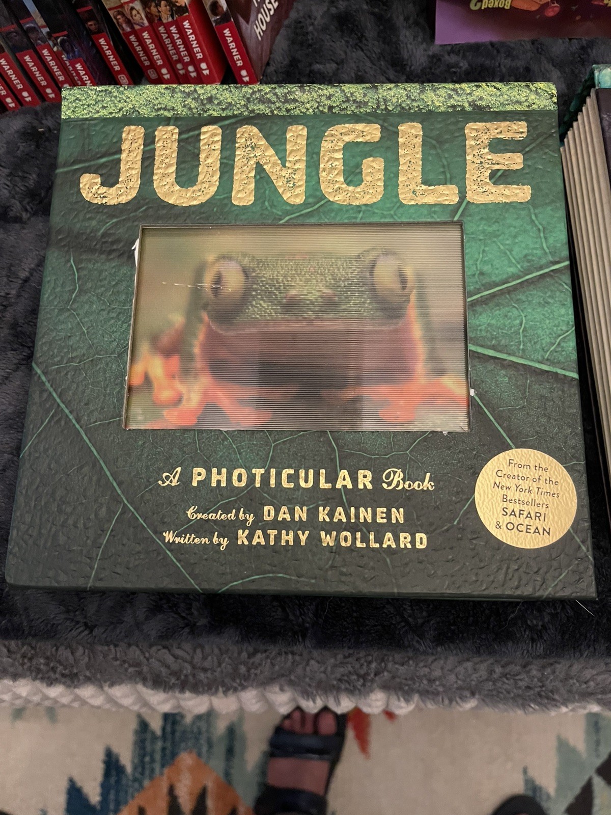 A Photicular Book, by Kainen Dan; Kaufmann Carol – Safari, Dinosaur, Jungle
