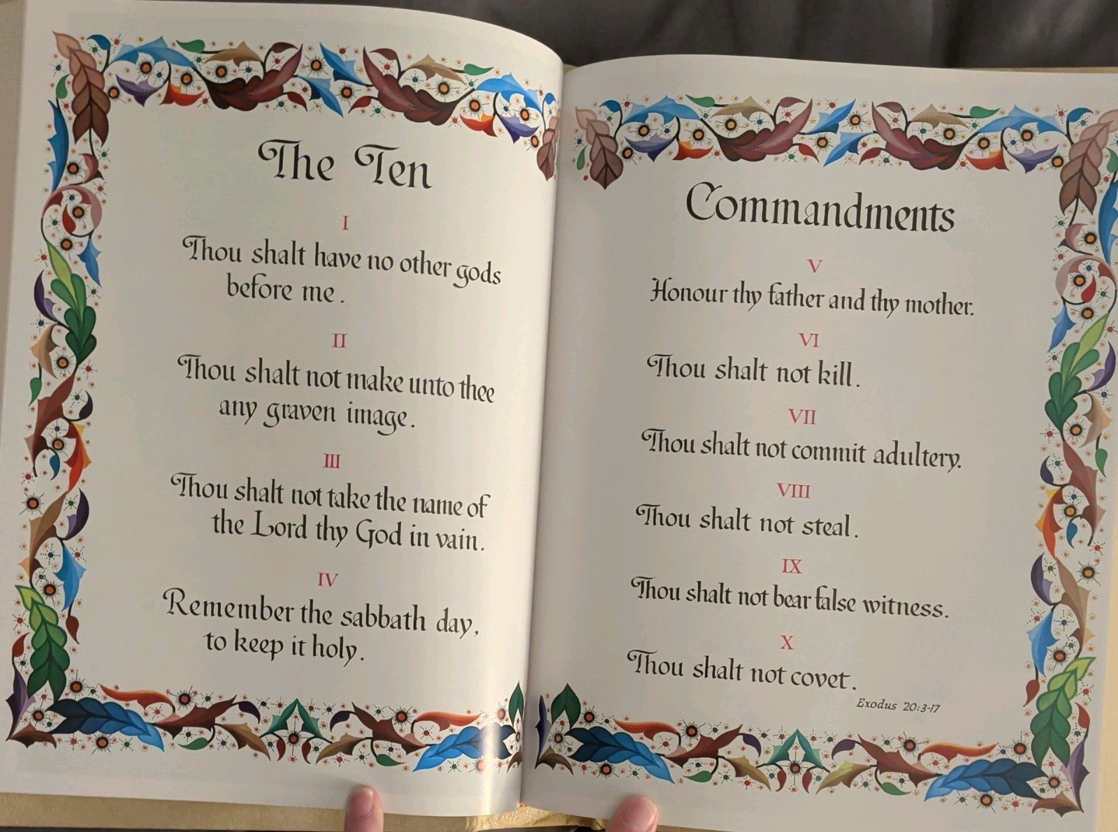 1988 HOLY BIBLE HEIRLOOM FAMILY BIBLE KING JAMES VERSION, RED LETTER EDITION
