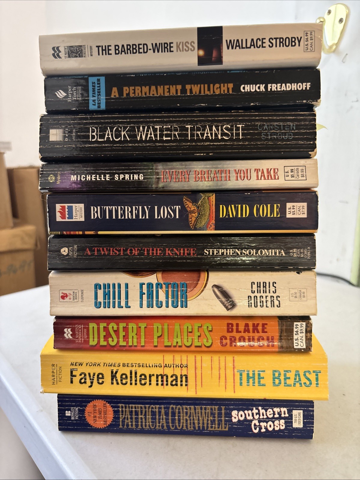 Lot of 10 Mystery – Paperbacks – Mixed Authors – FREE SHIPPING