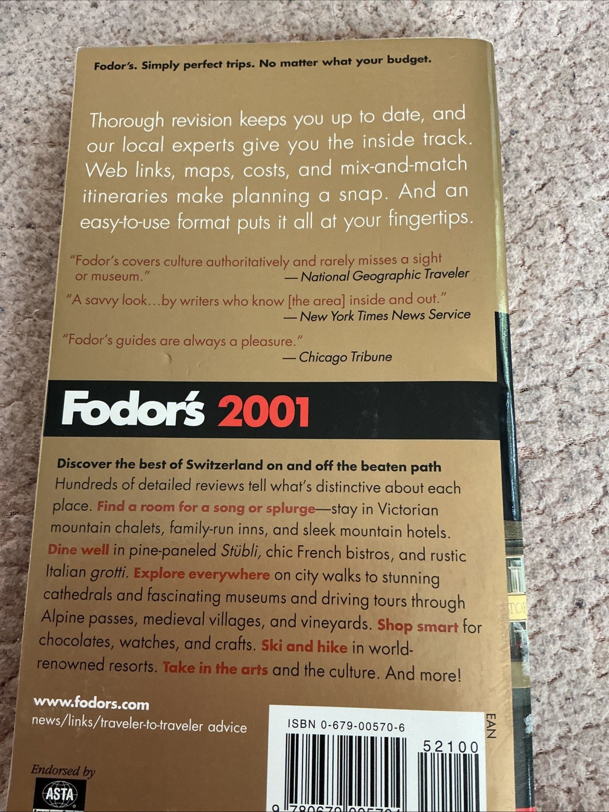Switzerland 2001 by Inc. Staff Fodor’s Travel Publications (2000, Trade…