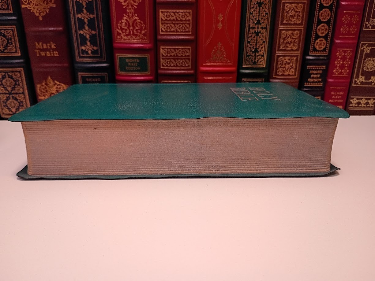 Holy Bible KJV King James Version Red Letter Teal Leathersoft Zondervan Helps VG