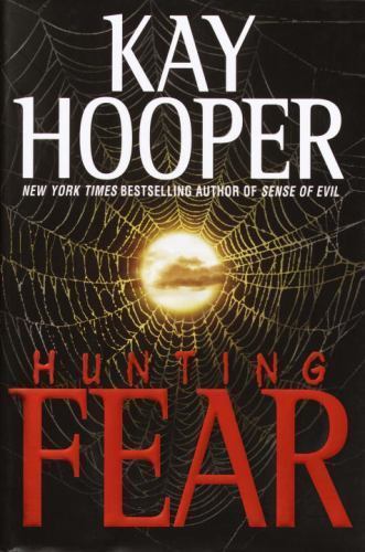 Hunting Fear by Hooper, Kay, Acceptable Book