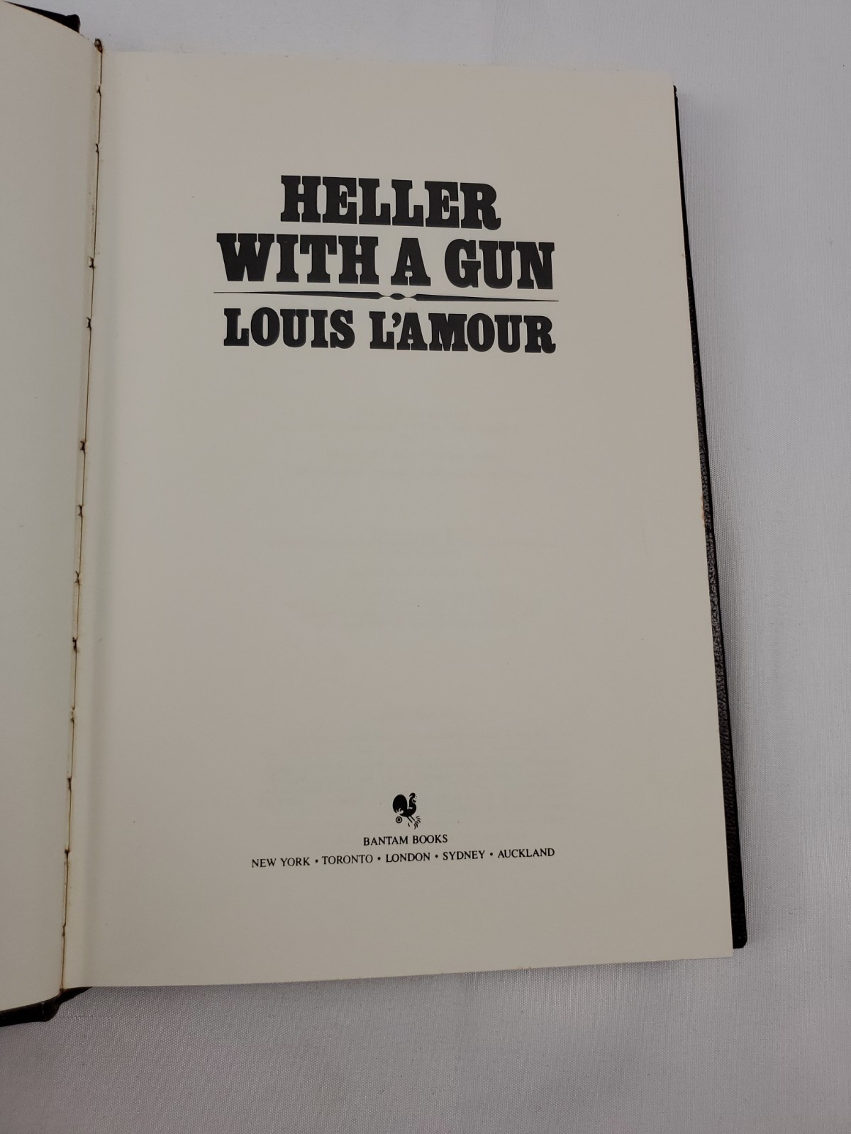 The Louis L’amour Collection Leatherette Bantam Book Lot Of 10