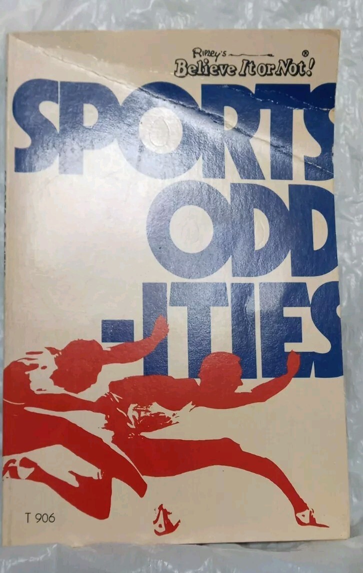 5 Vintage 1970’s Kids Sports Books Lot – NFL, MLB, Hank Aaron, Ripley’s