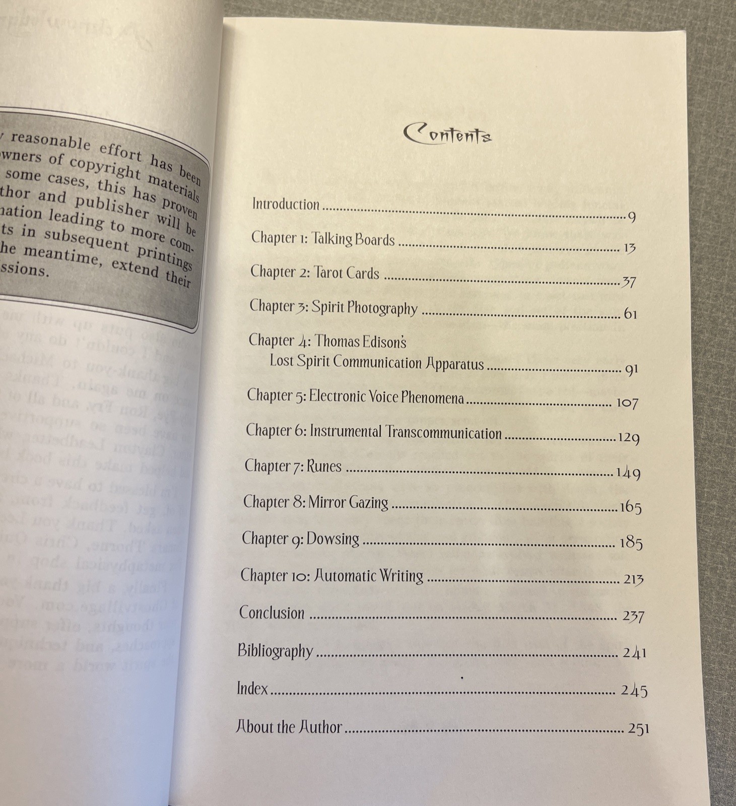 Communicating with the Dead : Reach Beyond the Grave Paperback Jeff Belanger