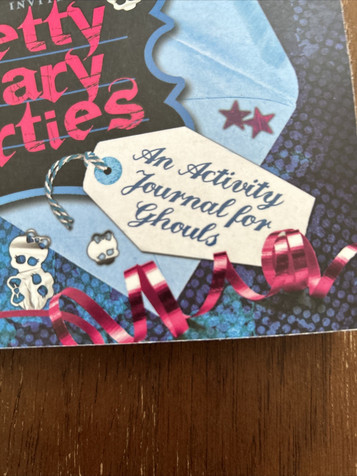 Monster High PRETTY SCARY PARTIES An Activity Journal for Ghouls (paperback)