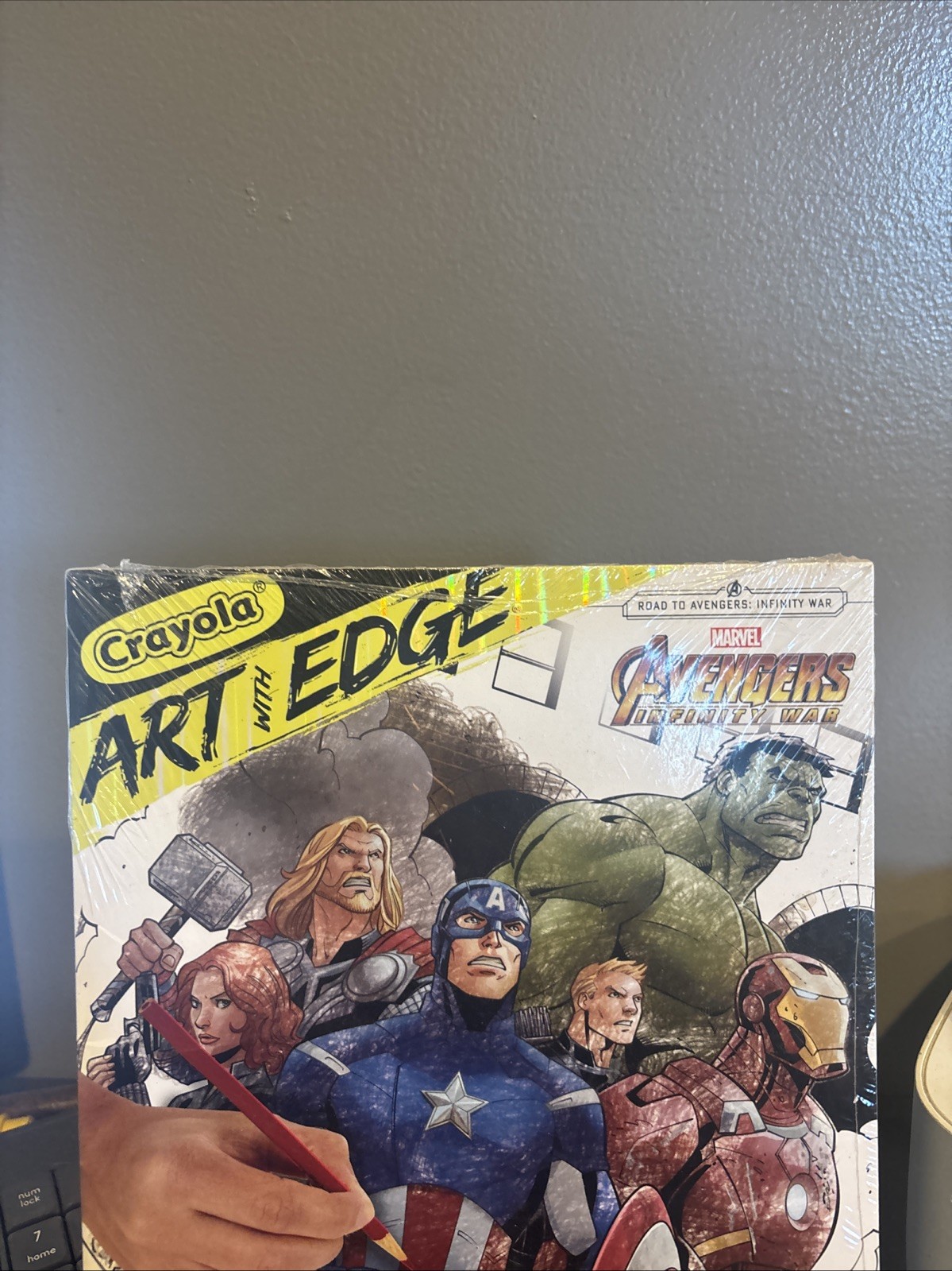 Crayola Art With Edge Marvel Avengers Endgame 28 Pages + 1 Poster Sealed New