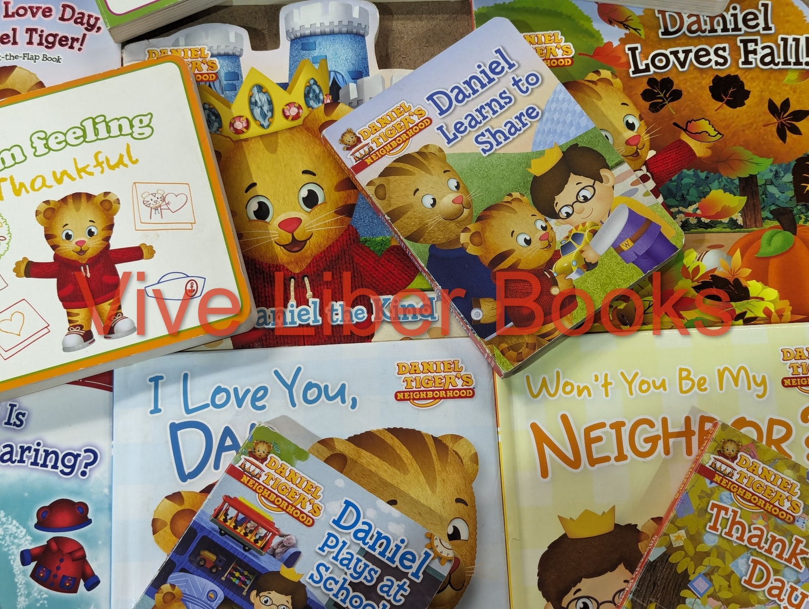 Lot of 10 Daniel Tiger Board Books Lot Random – Children/Kids/Toddlers/Babies