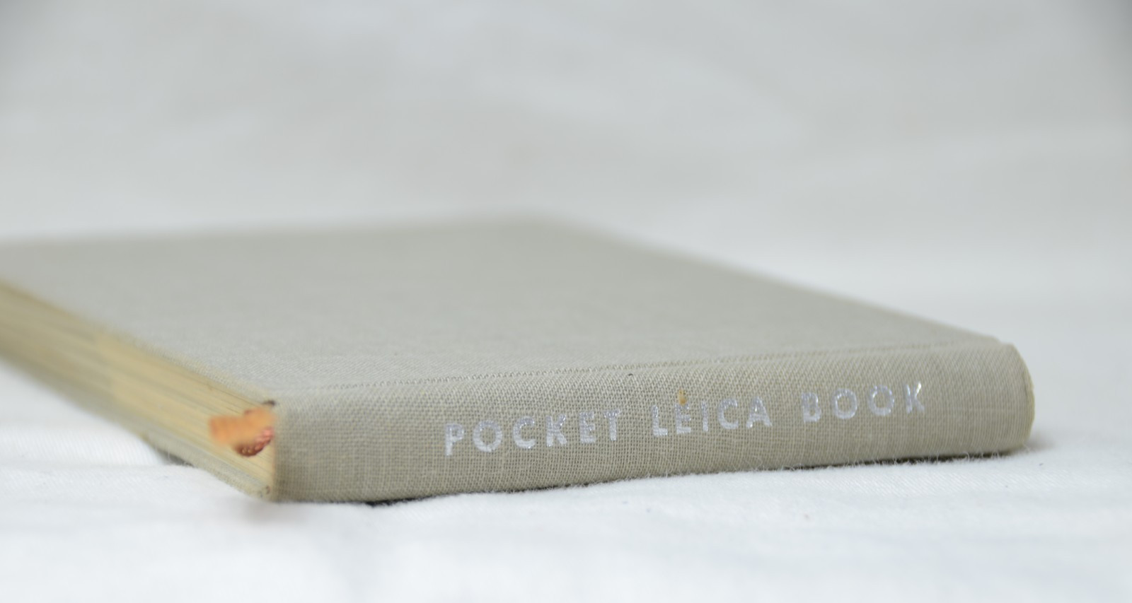 Pocket Leica Book by Kisselbach c1952, 2nd Ed, Hardbound. 223 pages in English
