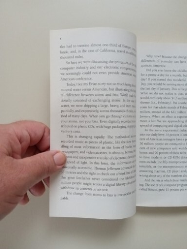 Being Digital by Nicholas Negroponte (1996, Trade Paperback)