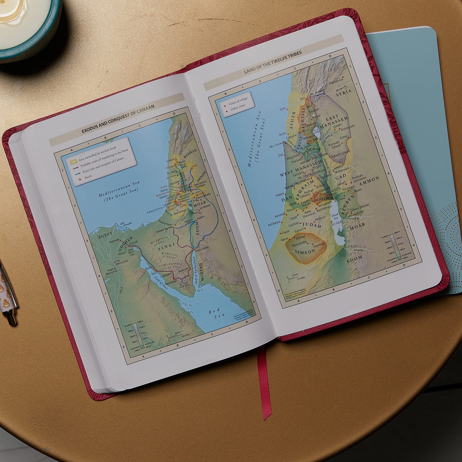 NKJV, Value Thinline Bible, Blue Leathersoft, Red Letter, Comfort Print: Holy…