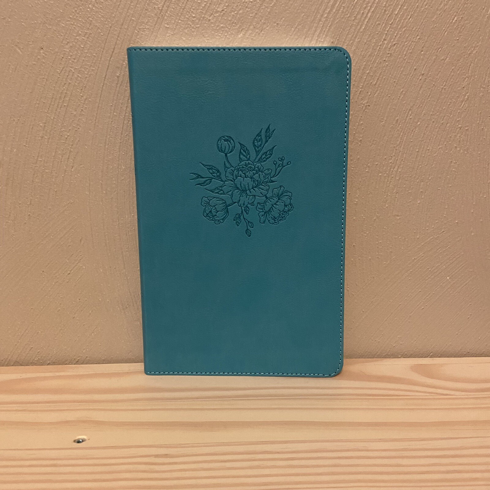 Bible The Busy Mom’s Bible Leathersoft BRAND NEW In Box Comfort Print : Daily
