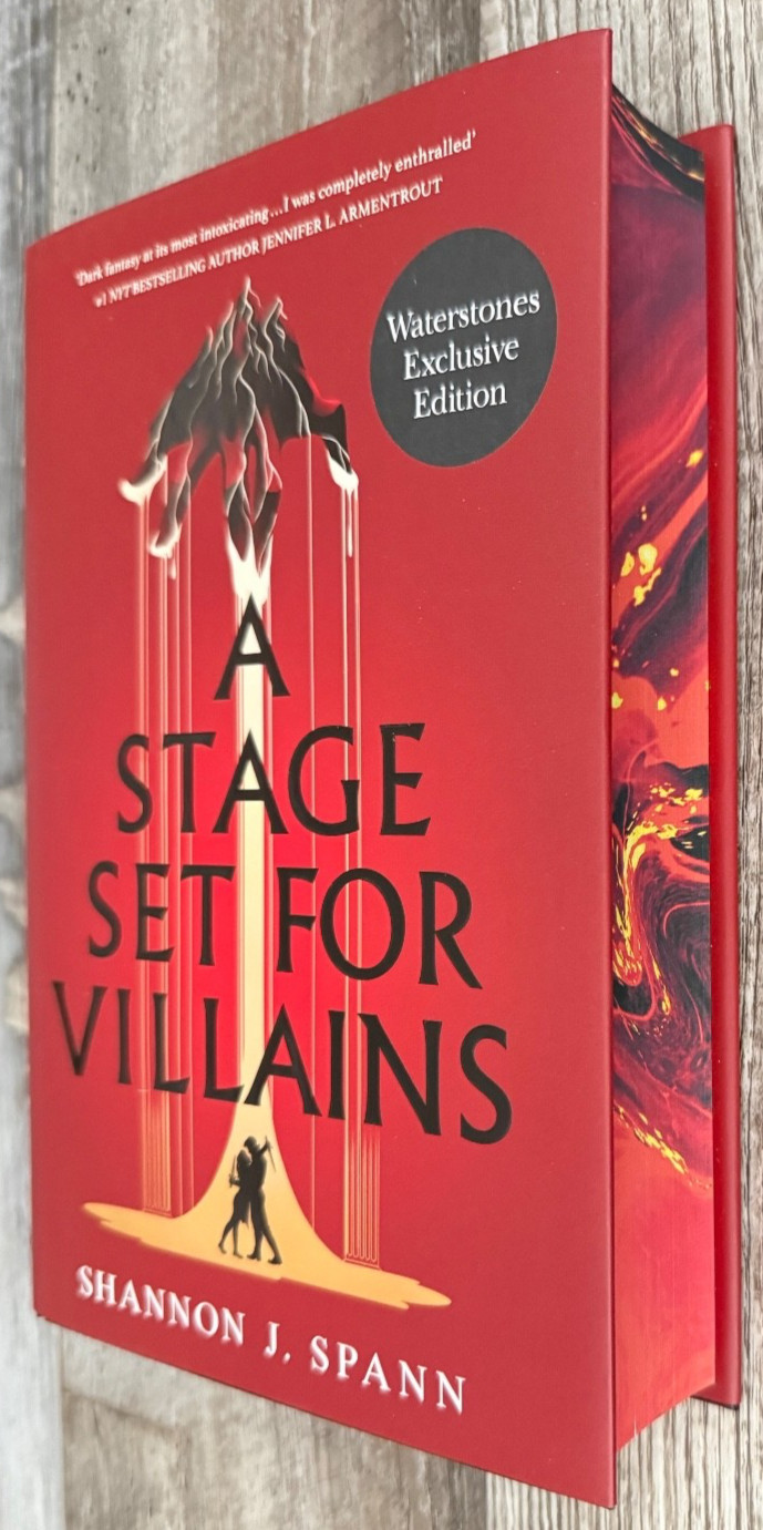 Waterstones A STAGE SET FOR VILLAINS Shannon J. Spann SPRAYED EDGES UK 1st/1st