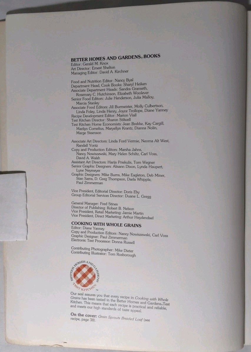 Better Homes & Gardens Cooking With Whole Grains: 1984 Meredith Corp. SC – NICE
