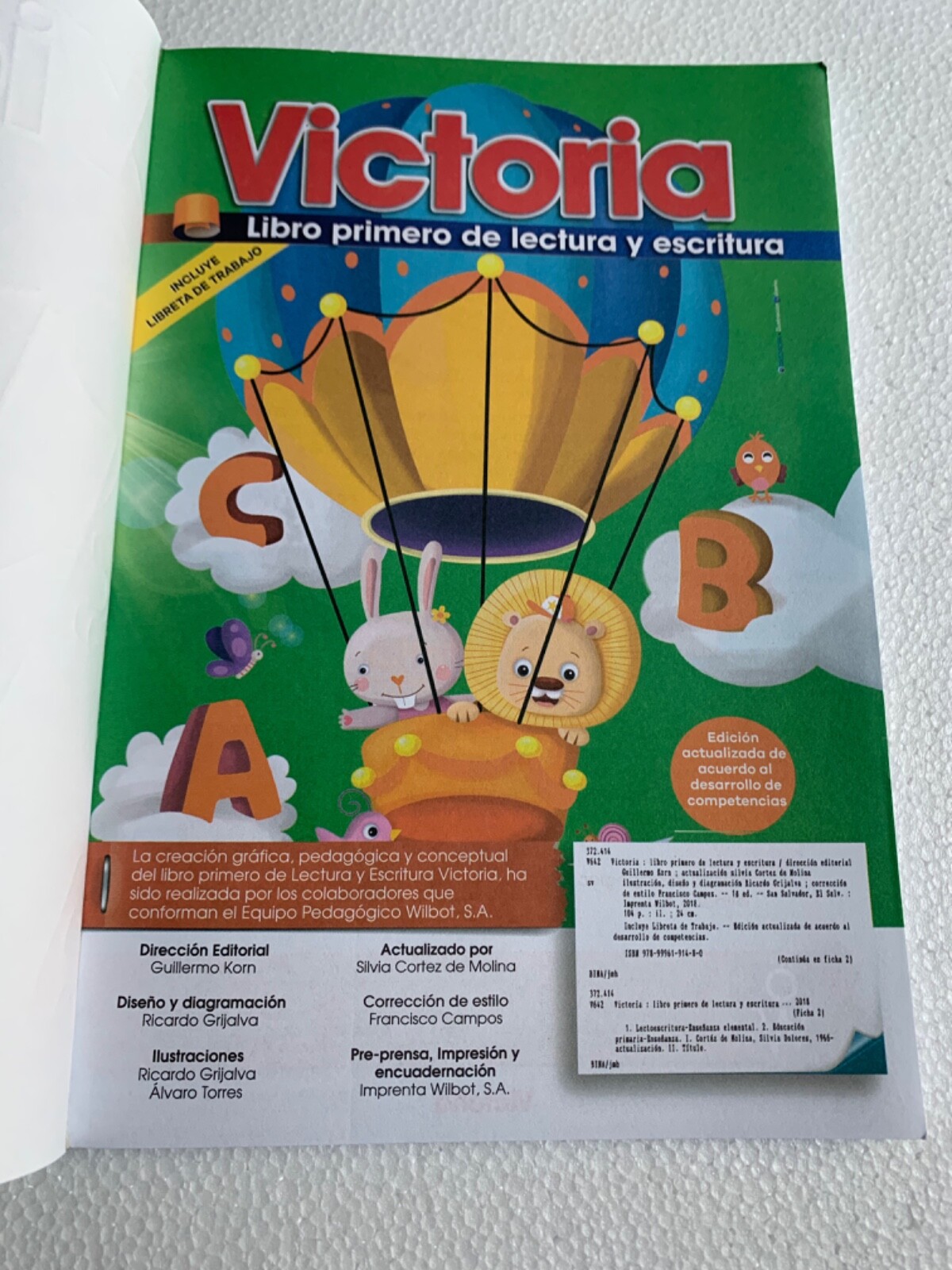 Victoria BOOK Learning to read in Spanish Libro de lectura y escritura VICTORIA