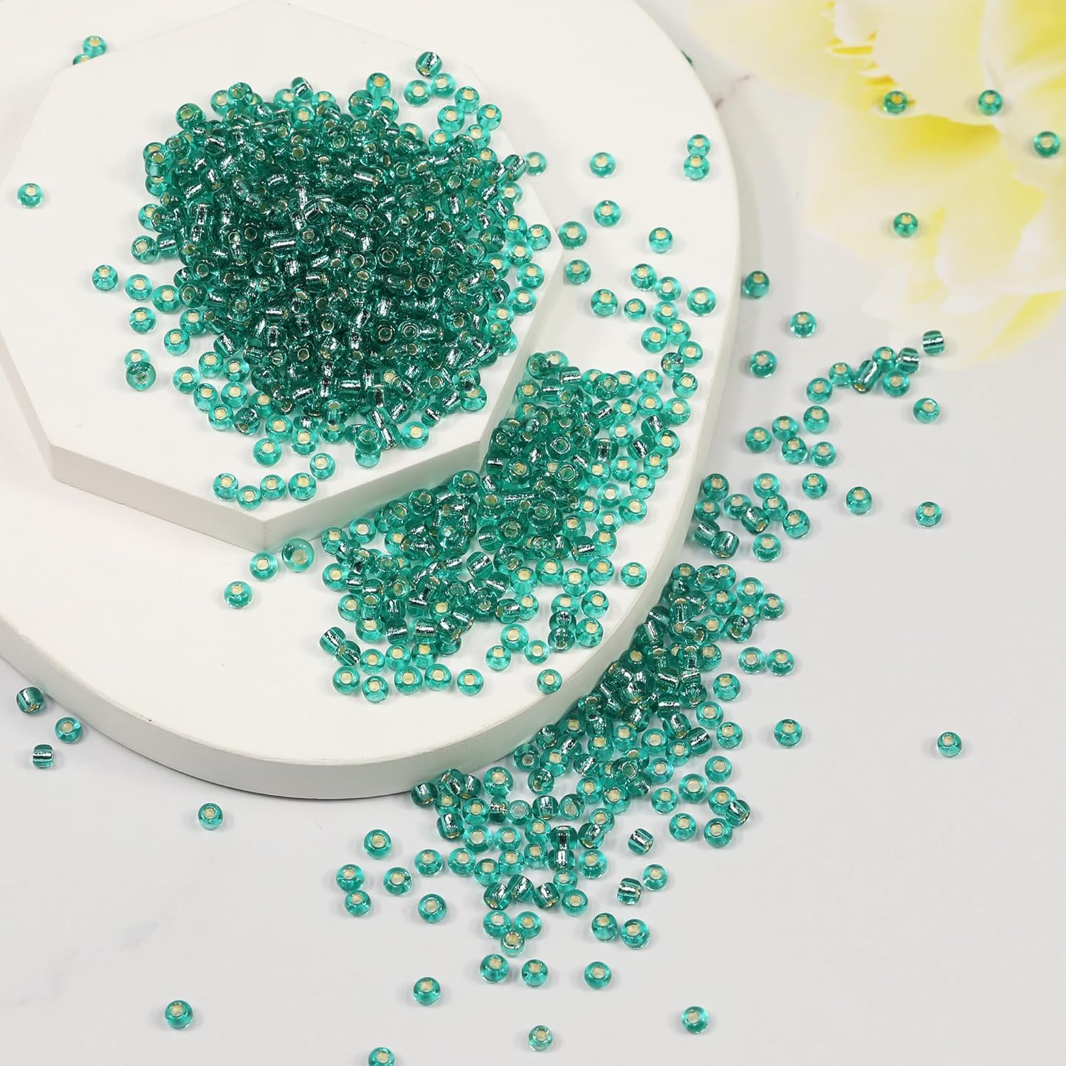 Malachite Green Sliver Lined Color Size 3mm Seed Beads About 3600pcs/100Grams in