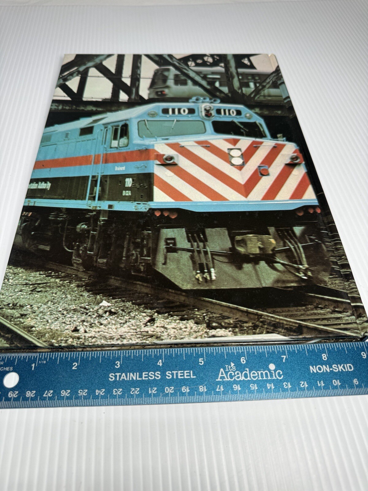 Crescent Guide To Trains by Brian Haresnape (1981, Hardcover, Illustrated