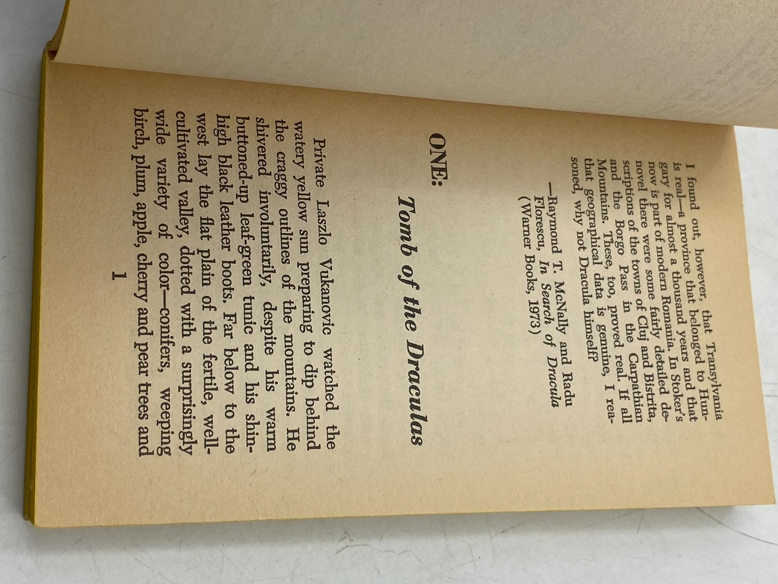 KEN JOHNSON PAPERBACK – Dracula’s Dog 1978 (Paperbacks From Hell) (1st printing)