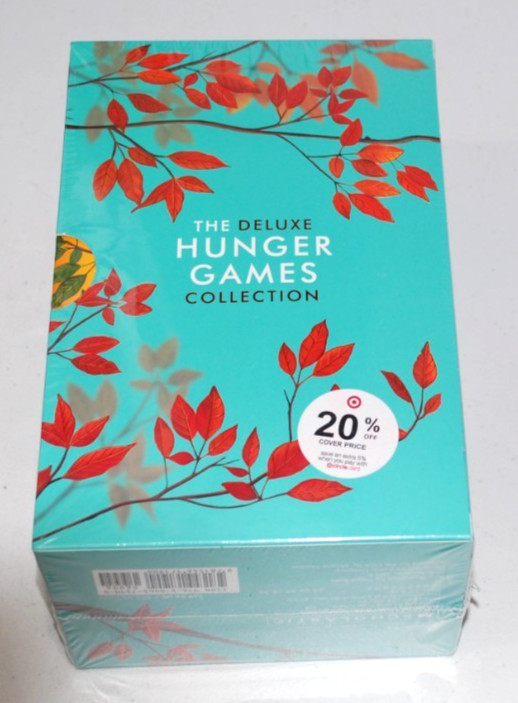 The Deluxe Hunger Games by Suzanne Collins 4 Books Box Set – Ages 13+ -Paperback