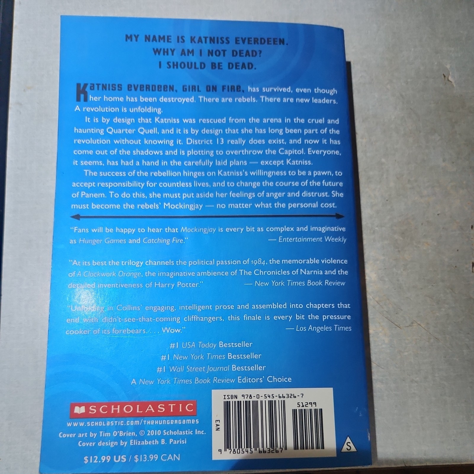Mockingjay (Hunger Games, Book Three) by Suzanne Collins (2014, Trade Paperback)