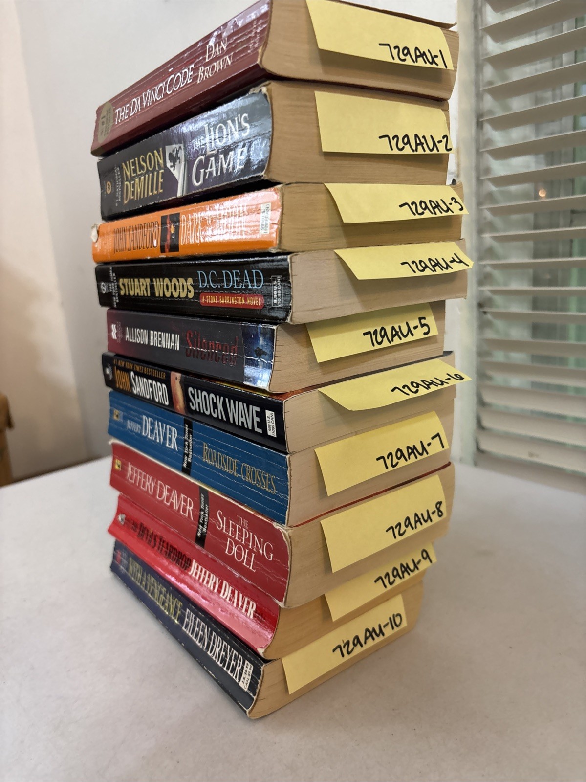 Lot of 10 – Mystery and Thrillers – Mixed Authors – FREE SHIPPING
