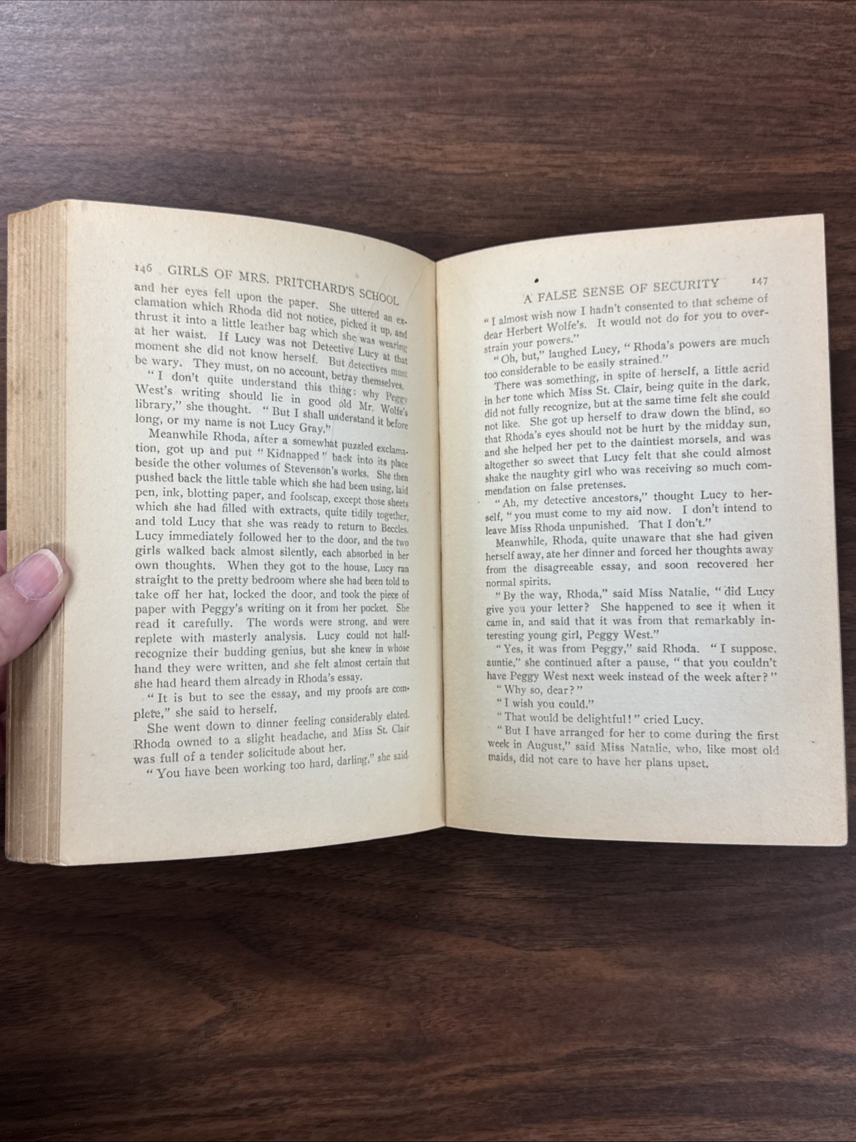 Girls of Mrs. Pritchard’s school By Mrs. L. T. Meade 1904