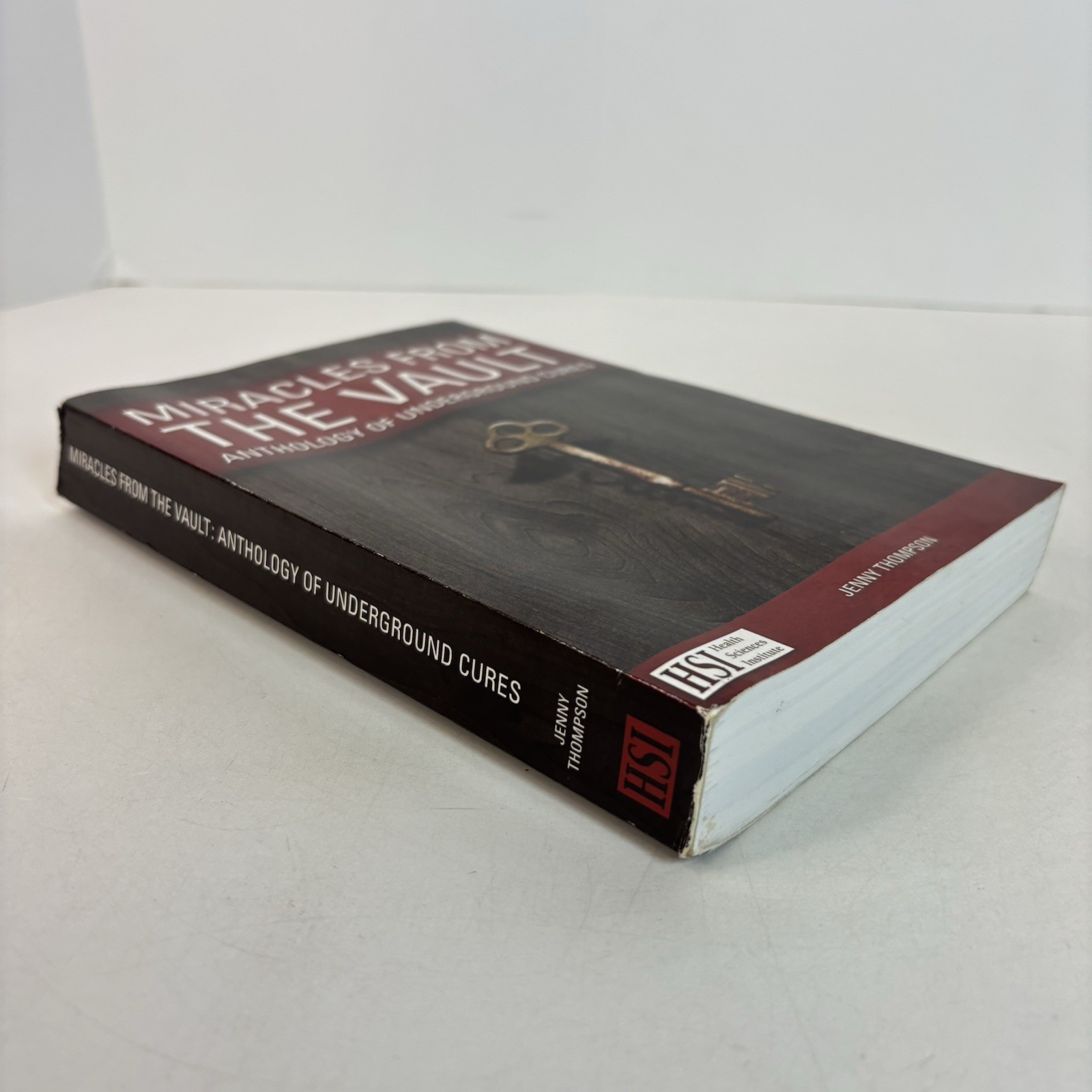 Miracles From the Vault Anthology of Underground Cures Jenny Thompson PB 2015 1H