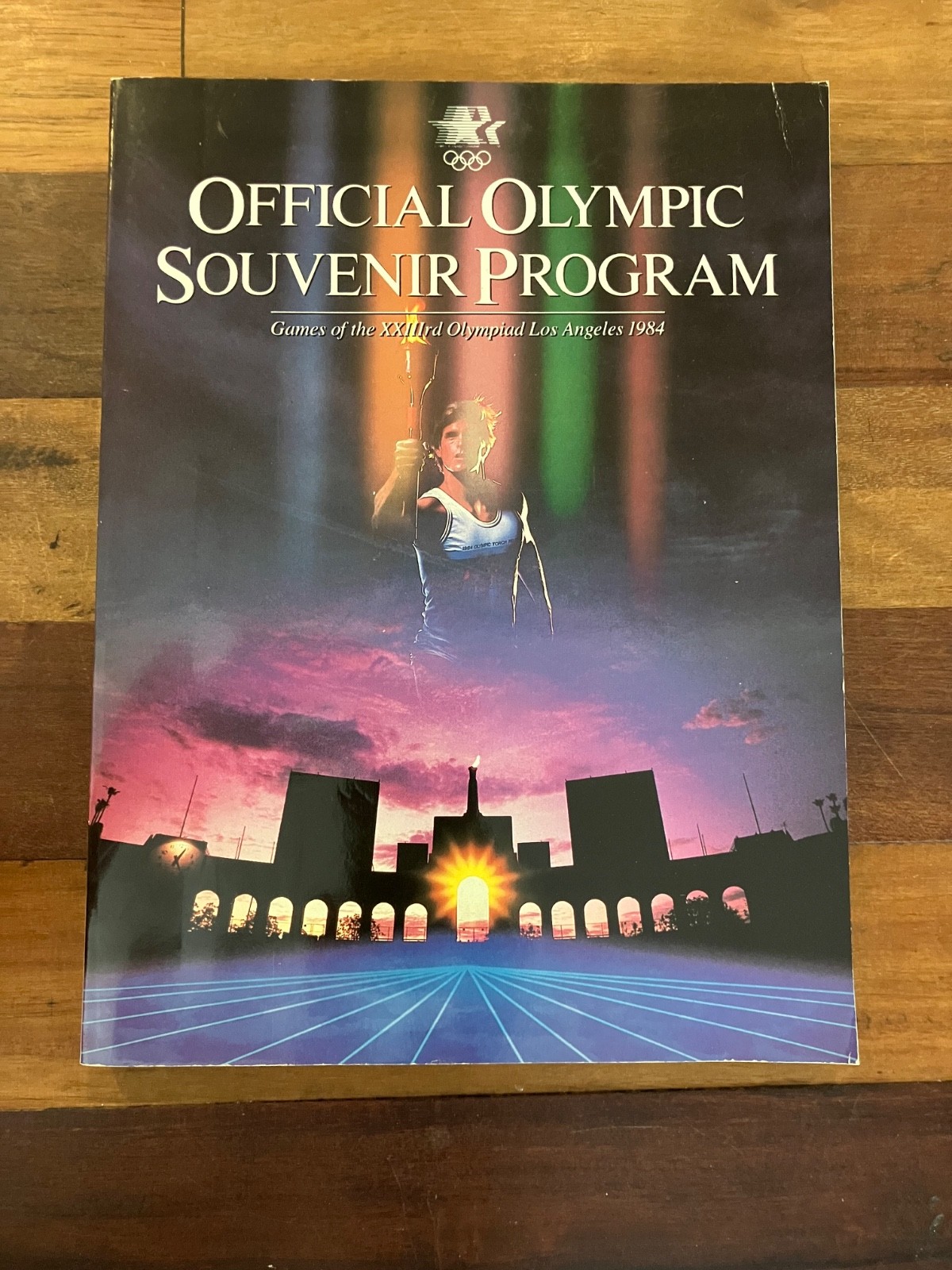 1984 Official Olympic Souvenir Program Los Angeles 322 pages