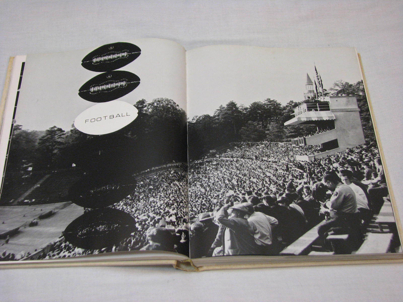 1960 UNC Chapel Hill Yackety Yack Student Yearbook Tar Heels Annual Alumni Fan