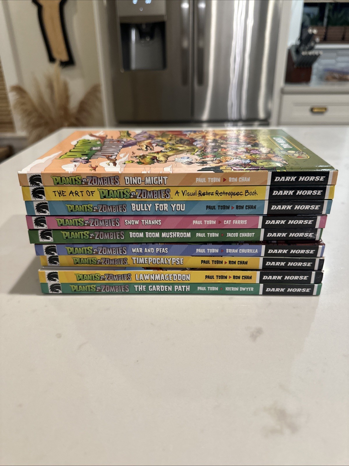 Lot of 9 Plant vs. Zombies Books Dark Horse Comics Hardcover PB HC Graphic Novel
