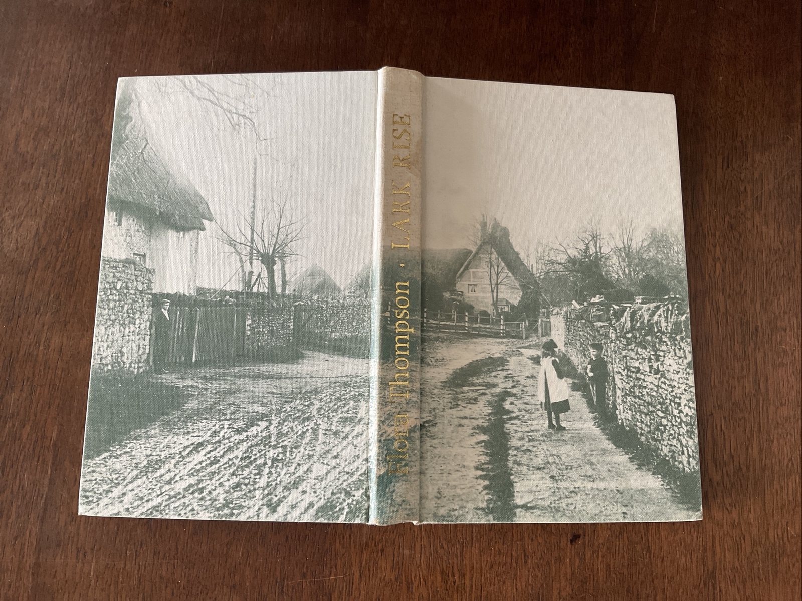 Lark Rise by Flora Thompson HC in Sleeve 1979 Folio Society NEW