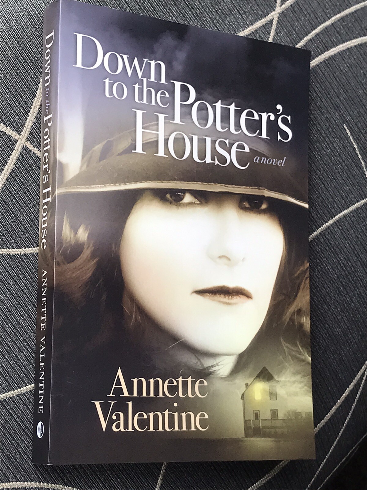 Down to the Potter’s House by Annette Valentine (English) Paperback Book Soft