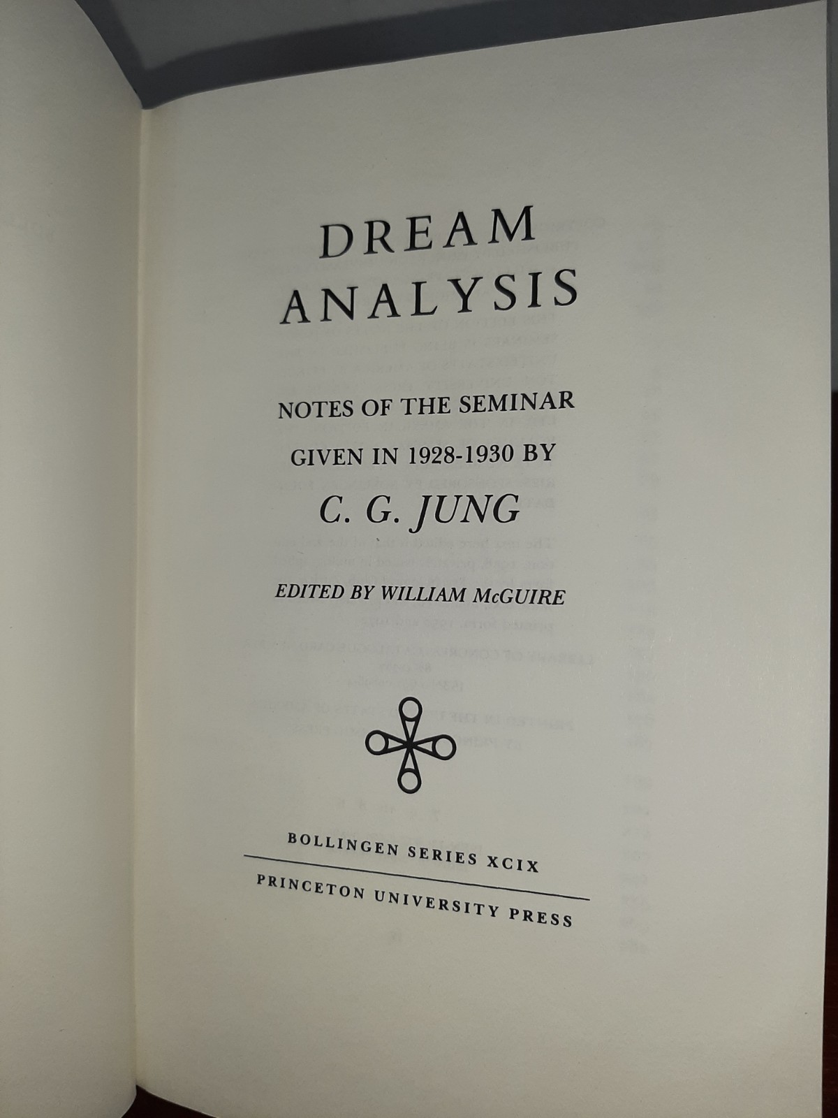 Dream Analysis Notes of the Seminar Given in 1928-1930 C.G. Jung Hardcover