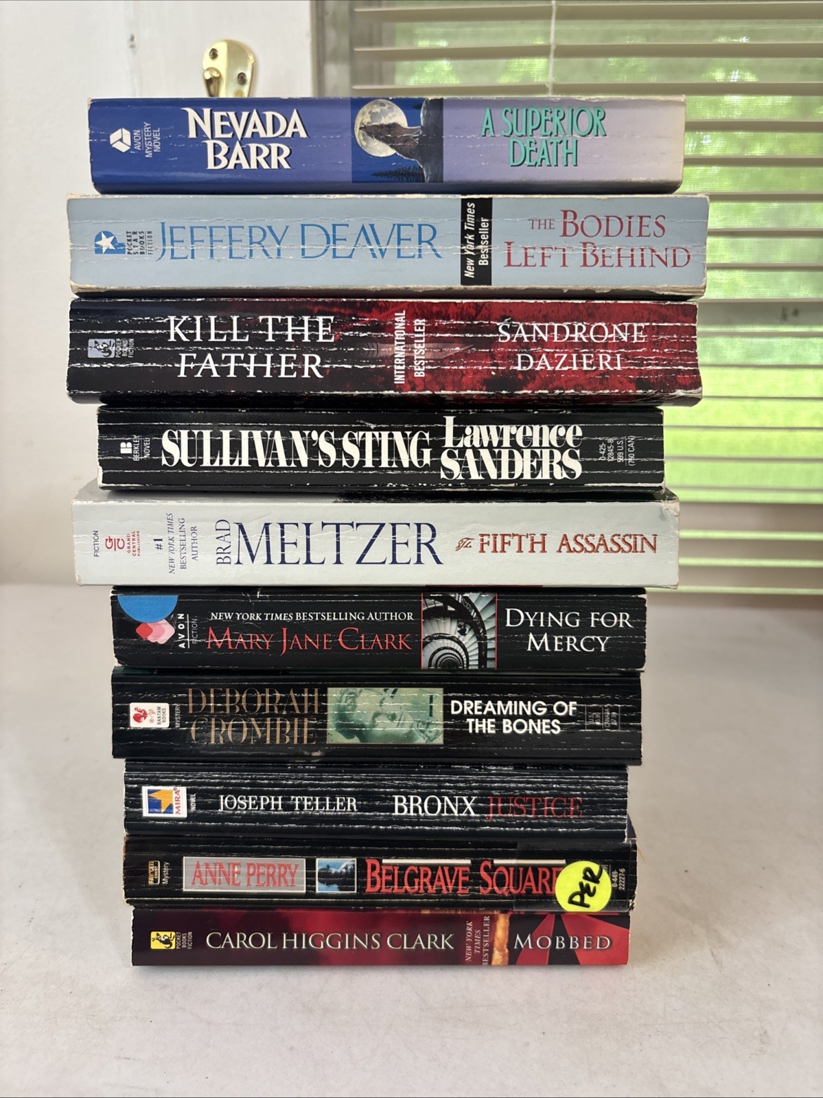 Lot of 10 – Mystery and Thrillers – Mixed Authors – FREE SHIPPING