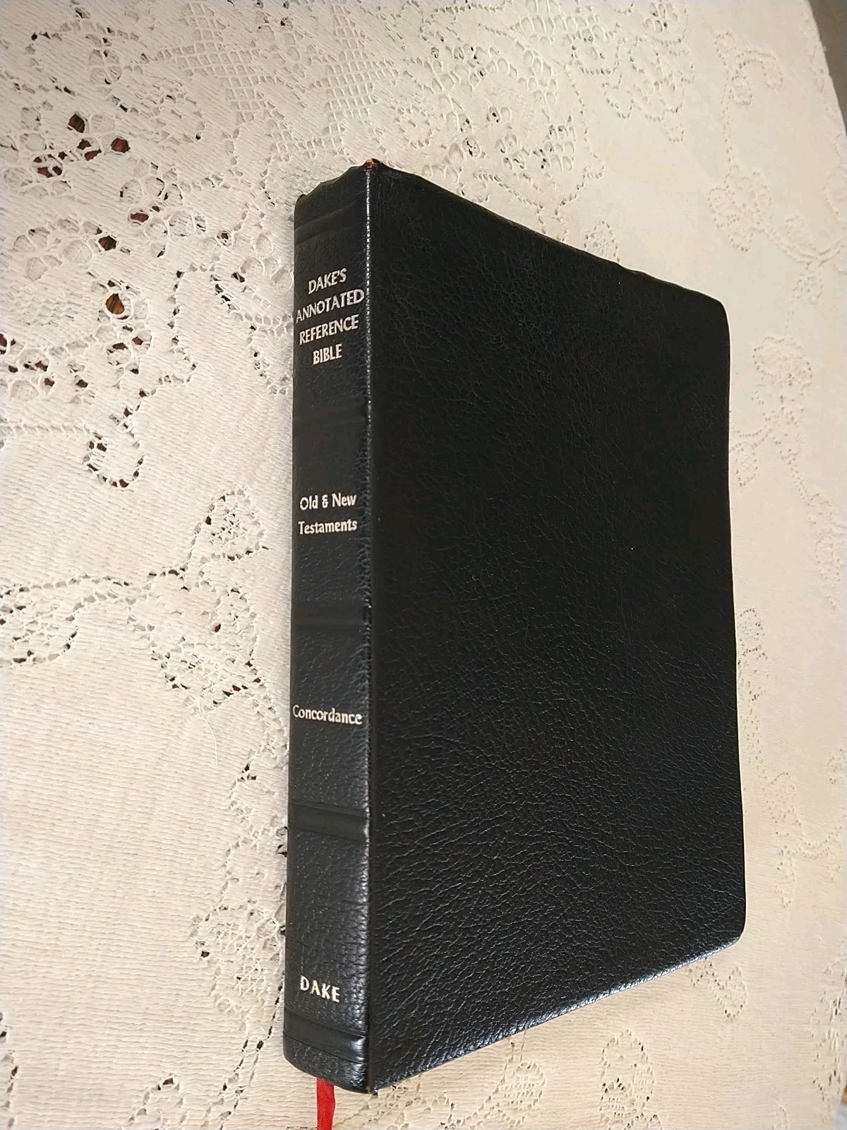 Genuine Leather Dakes Annotated Reference Bible Old New Testament KJV Black 1961