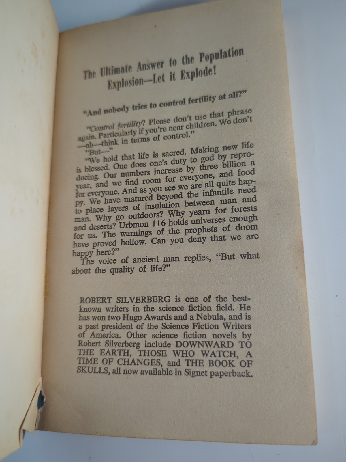 Robert Silverberg – The World Inside – Signet First Printing 1972 Vintage Sci-fi