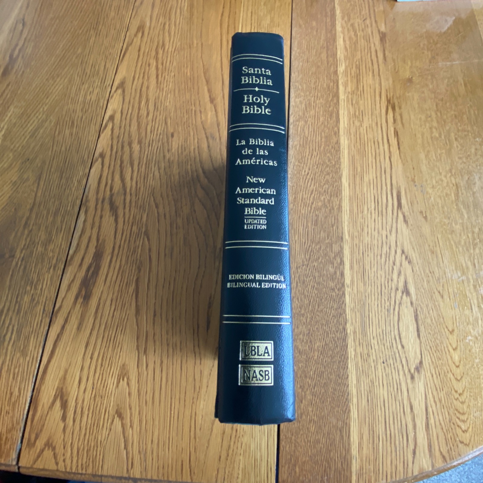 Santa Biblia Holy Bible NASB Updated Edition Bilingual Edition Hardcover Black
