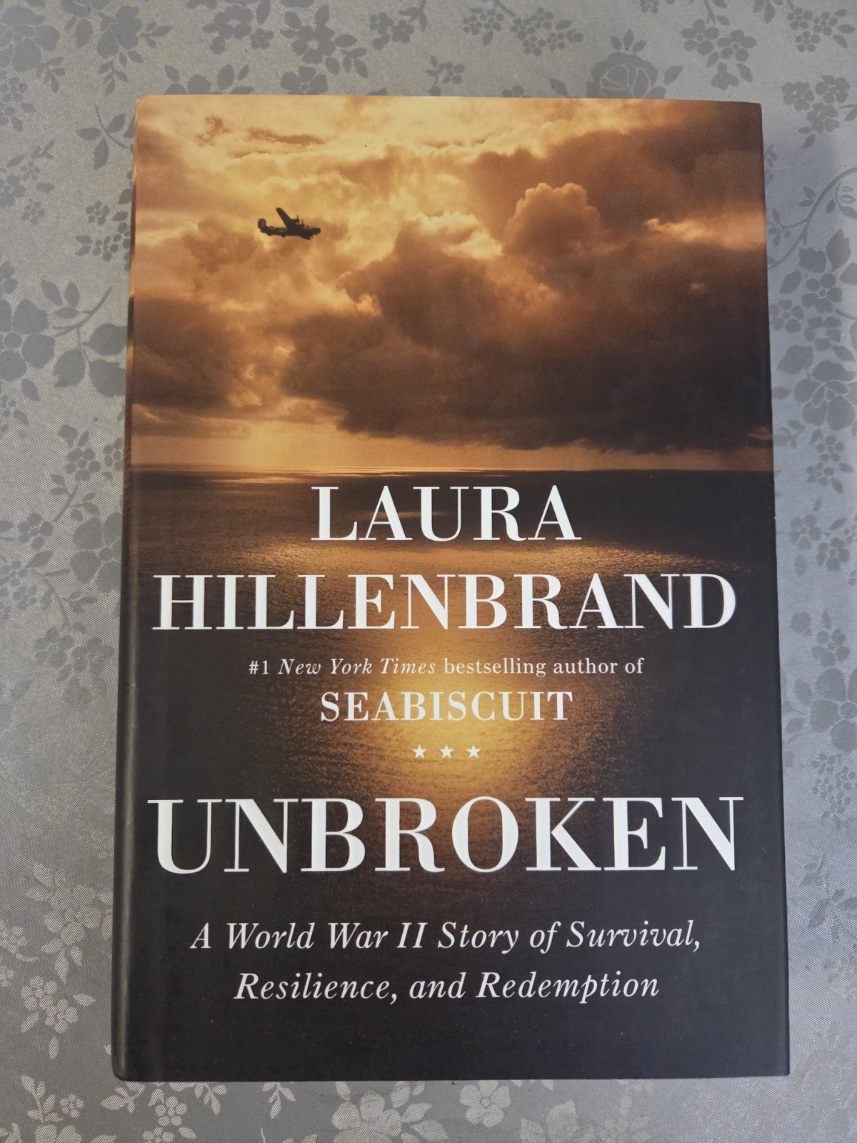 Laura Hillenbrand Unbroken Nonfiction Hardcover Random House 2010