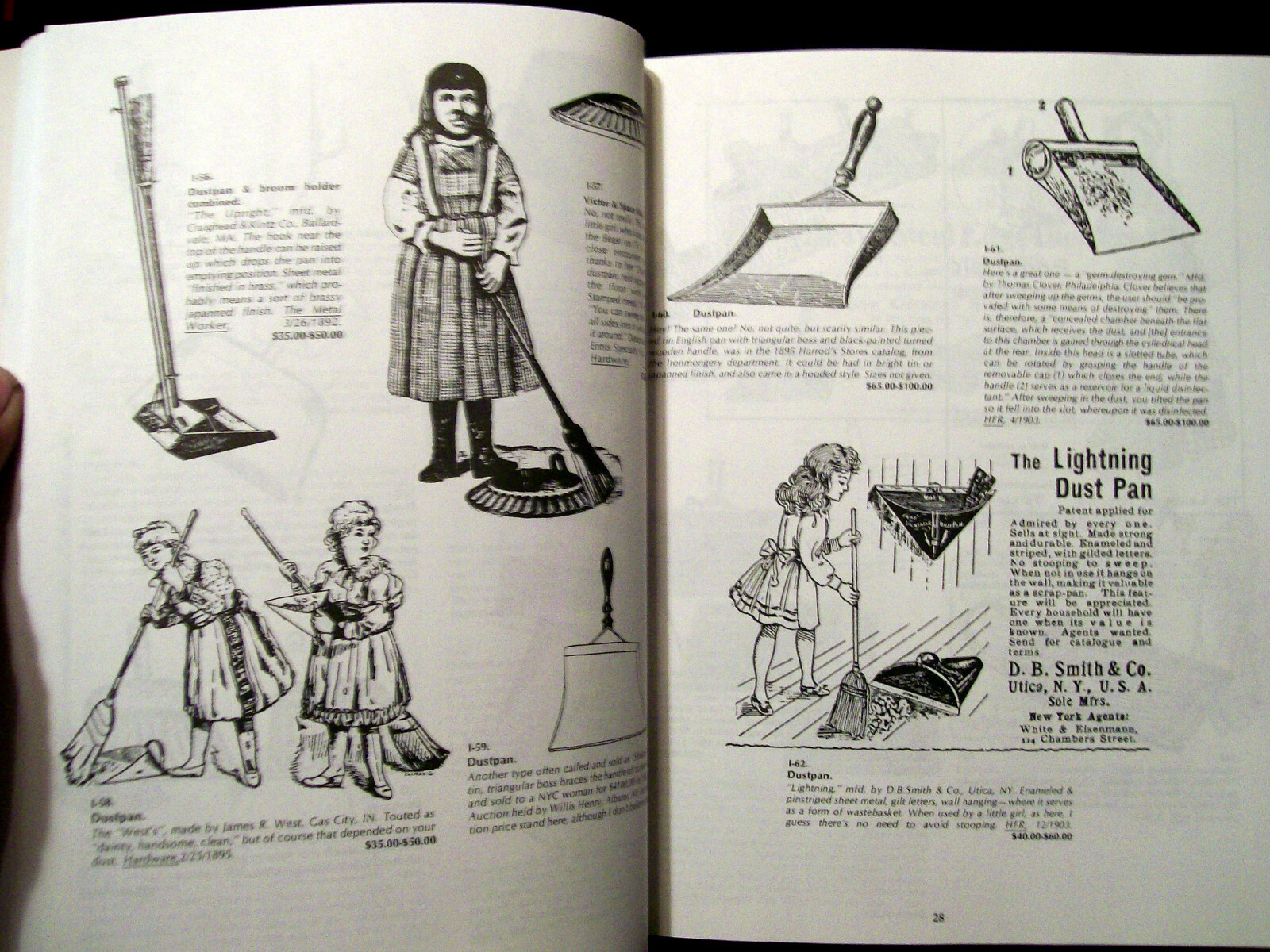 300 Years of Housekeeping Collectibles by Linda Campbell Franklin (1992, SC)