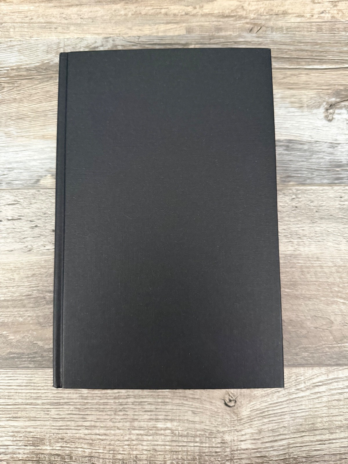 Waterstones A STAGE SET FOR VILLAINS Shannon J. Spann SPRAYED EDGES UK 1st/1st