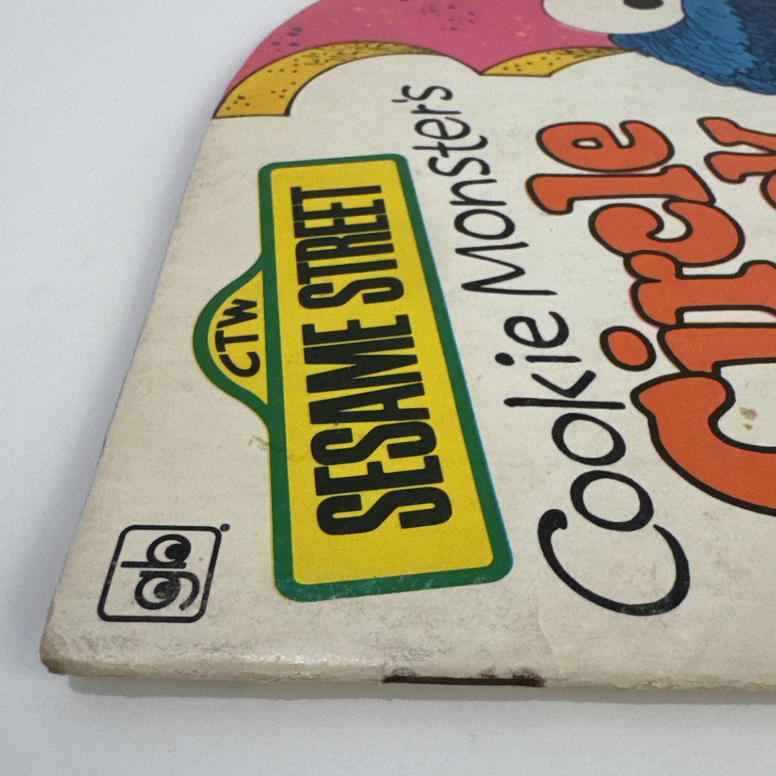 Vintage Sesame Street Cookie Monster Circle Book Golden Shape Book 1972 CTW
