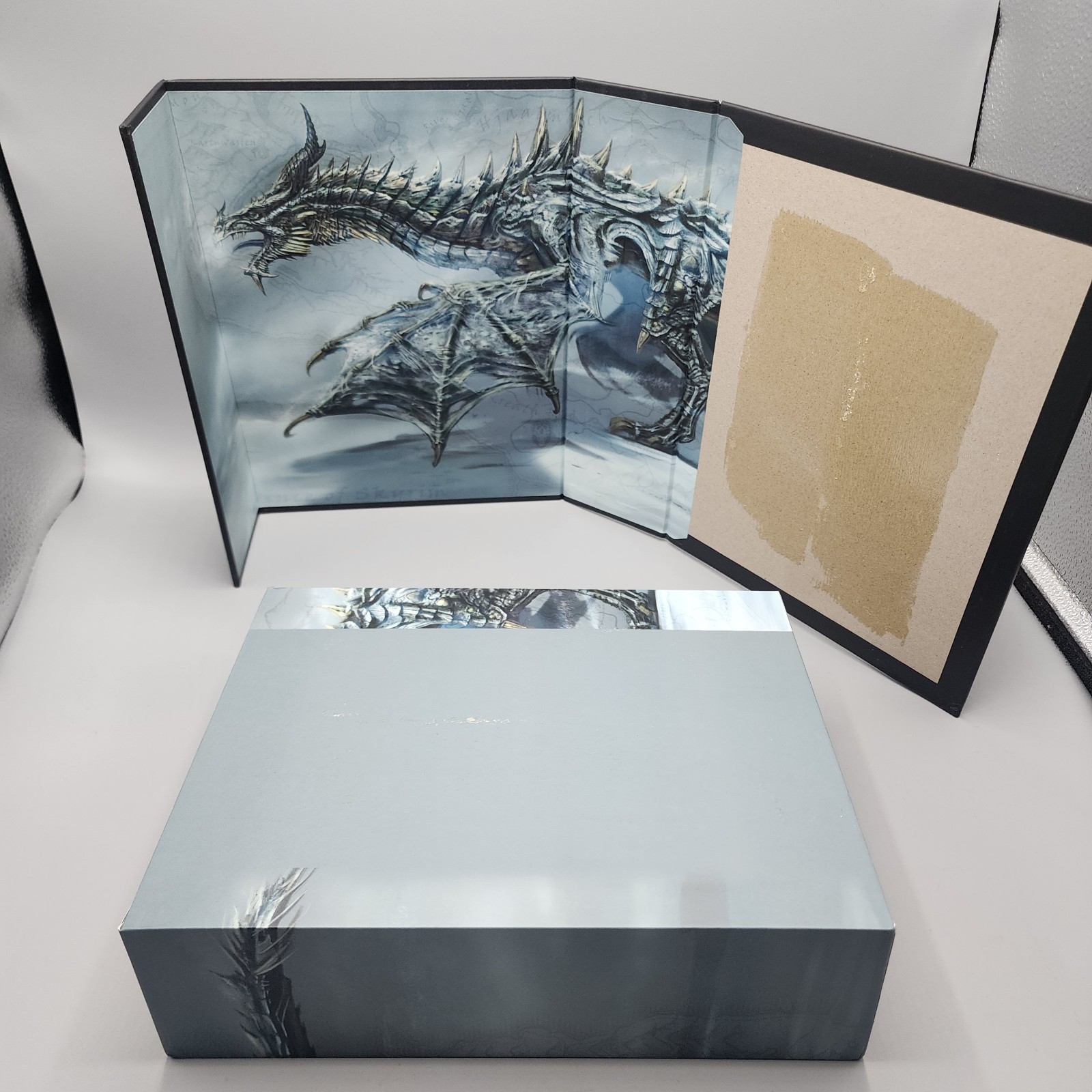 The Skyrim Library – Volumes I, II & III (Box Set) Pre-owned – Read