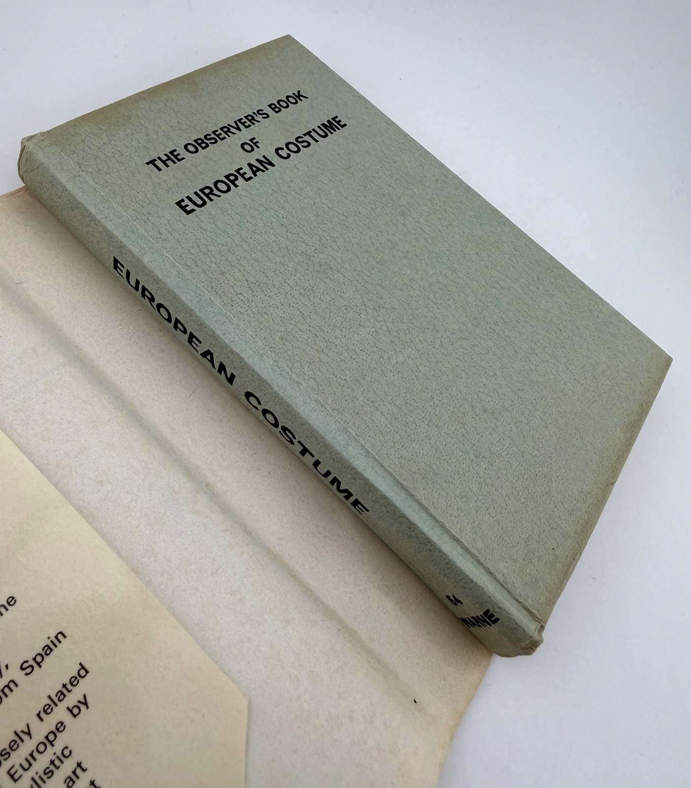 The Observer’s Book of European Costume – Geoffrey Squire & Pauline Baynes 1975