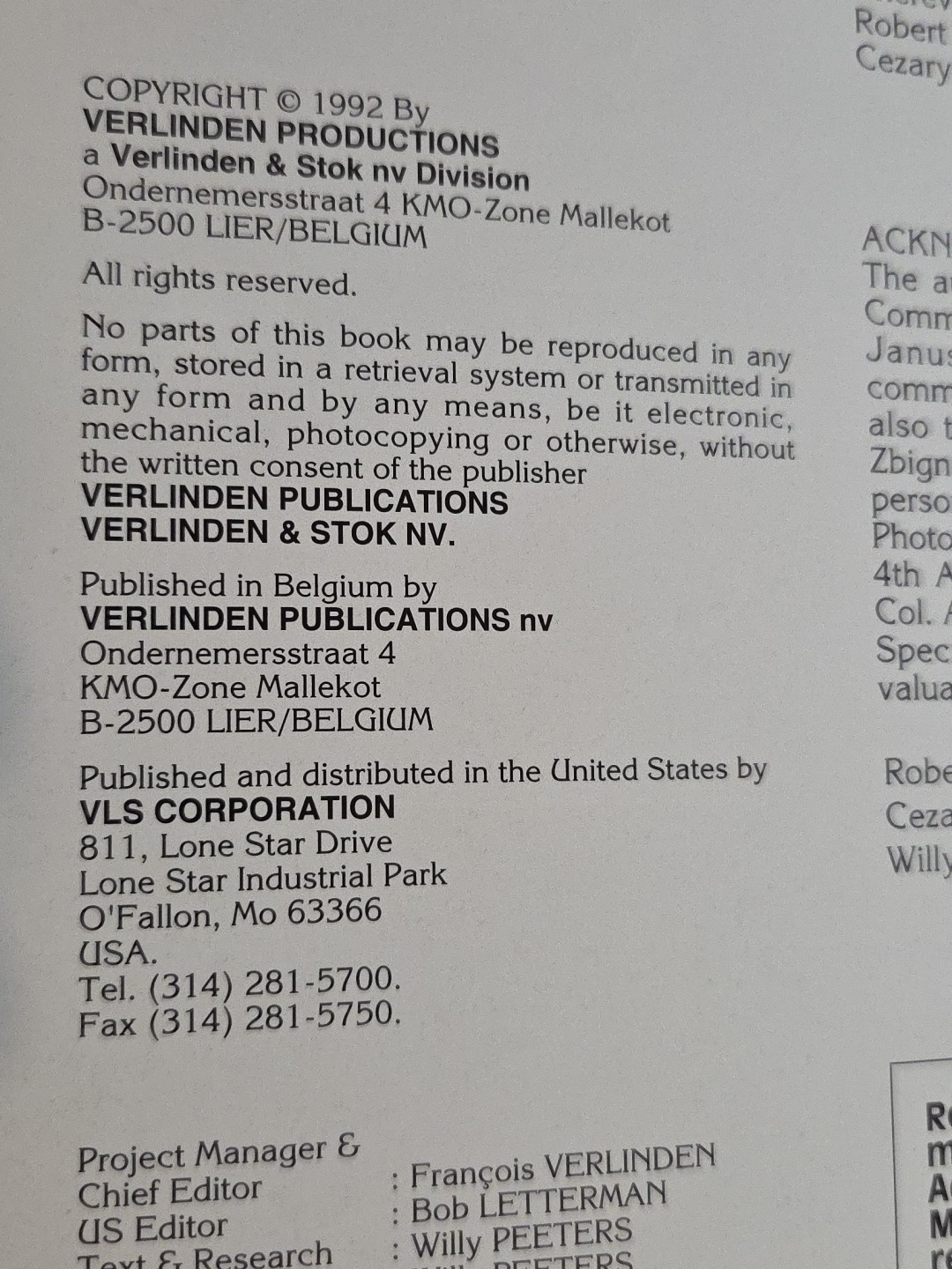 2 Verlinden Lock On Books Mi-24W Hind E Gunship & A-10 Thunderbolt Aircraft