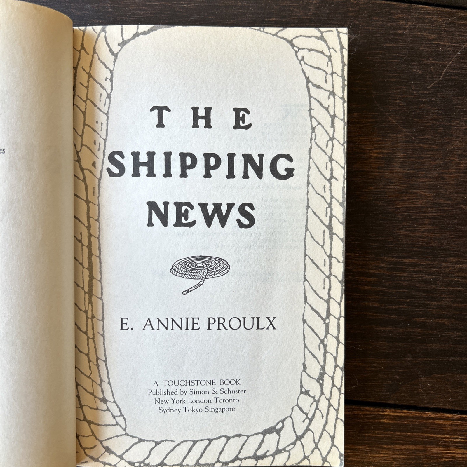 The Shipping News by Annie Proulx (1994, Trade Paperback)