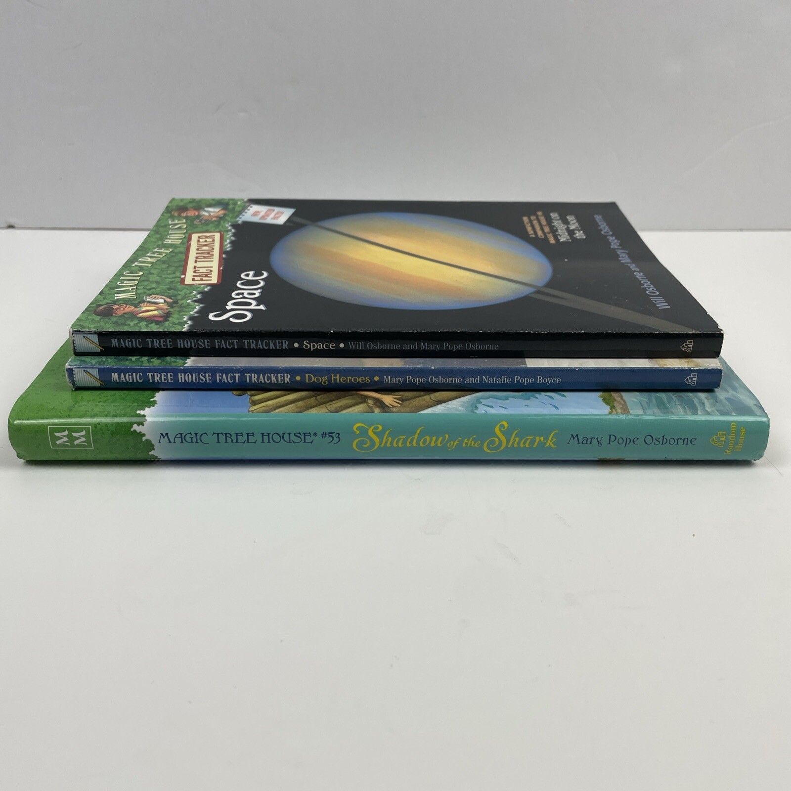Magic Tree House Lot Fact Tracker Space,Dog Heroes, Book #53 Shadow of the Shark